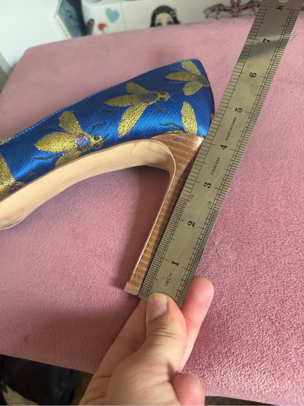 Nine West Blue Pumps with Gold Embroidered Bee Motif - Picture 8 of 8